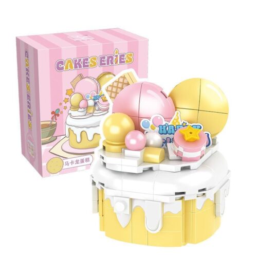 Mô hình bộ lắp ghép Bánh Kem Macaron Caco D009-4 cho bé gái 6 tuổi, giá rẻ. Hộp sản phẩm và mô hình đã lắp ráp.