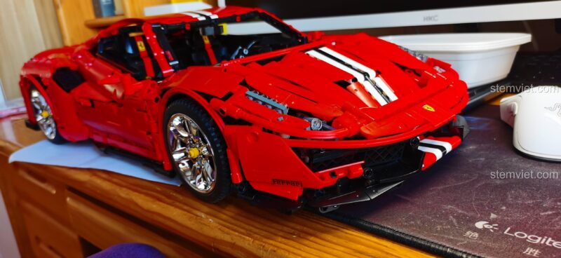 Bộ lắp ráp CaDA C61043 Ferrari 488, ảnh review thực tế, chất lượng tốt, đáng tiền.