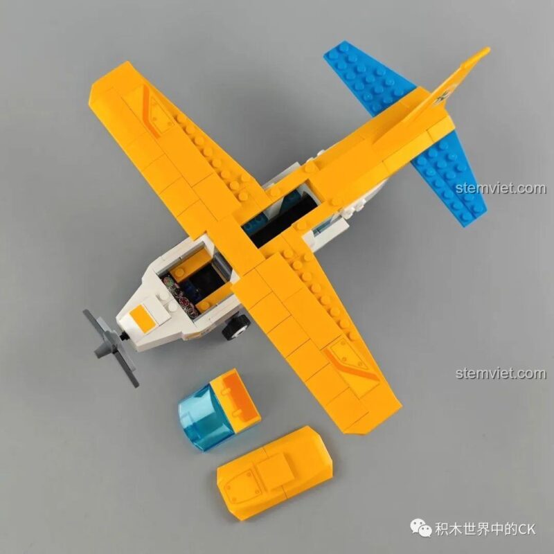 Chi tiết nội thất đồ chơi lắp ráp GUDI 10501 Máy bay tham quan Yakai, ghế ngồi, đồ chơi cho bé trai 6 tuổi.