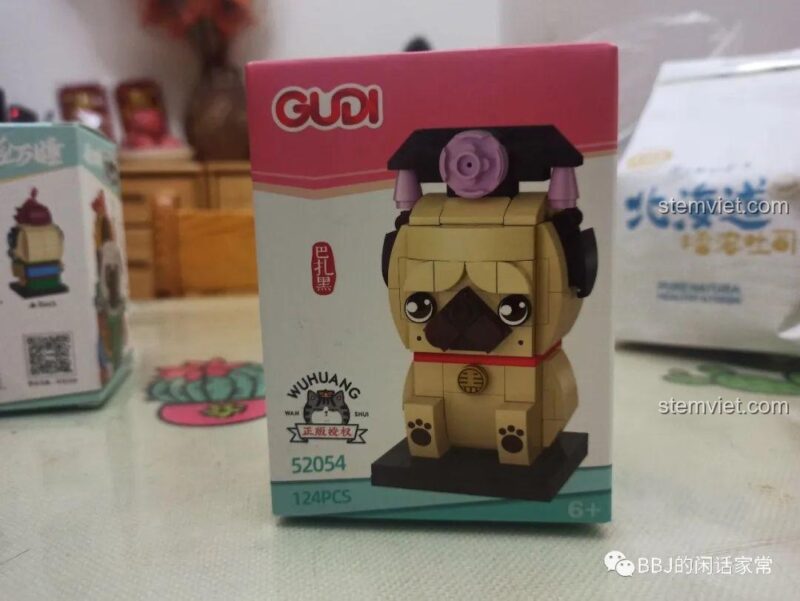 Hộp bộ lắp ghép GUDI 52054 Chó Pug Bazhahei Thần Cửa, đồ chơi lắp ráp GUDI chất lượng cao cho bé gái.