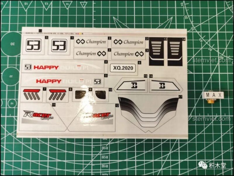 Tấm decal dán chi tiết của Siêu xe thể thao McLaren P1 Happy Build, giúp tăng cường độ chân thực và thẩm mỹ cho mô hình, mang lại vẻ ngoài hoàn hảo cho siêu xe.