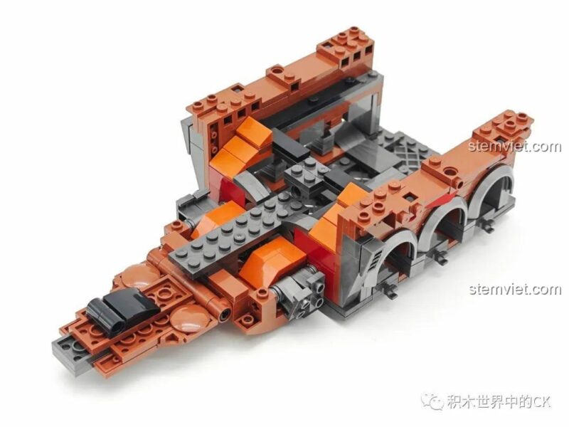 Quá trình lắp ráp phần thân của Chiến hạm Orgrim's Hammer JIESTAR.