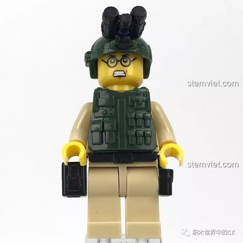5 minifigures lính Mỹ và lính đặc nhiệm đi kèm trong bộ đồ chơi KAZI KY10000.