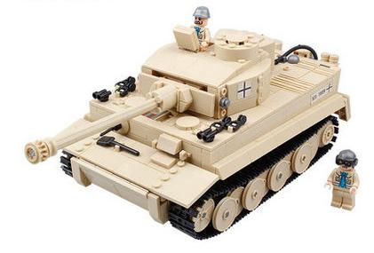 Bộ lắp ráp xe tăng Tiger I KAZI KY82011 với 995 mảnh ghép, đồ chơi cho bé trai 6 tuổi, mô hình quân sự giá rẻ.