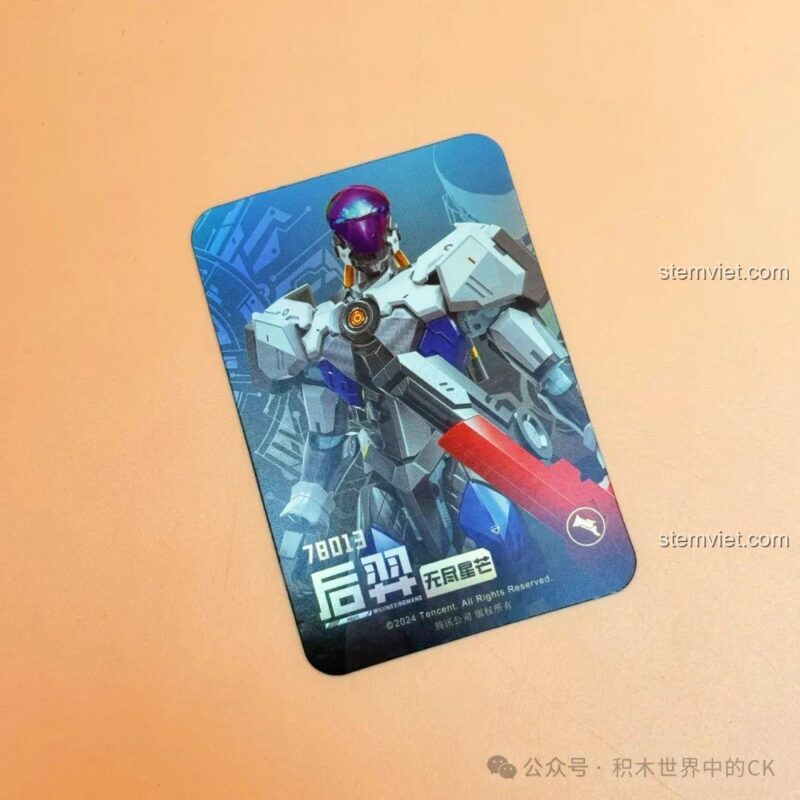 Thẻ sưu tầm đi kèm Robot Hậu Nghệ Keeppley 78013, tăng giá trị cho bộ đồ chơi.