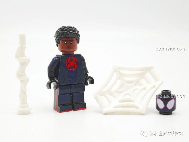 Đồ chơi mô hình Minifigures Người Nhện KORUIT KT1069, chất lượng tốt, đáng tiền cho bé trai 6 tuổi.