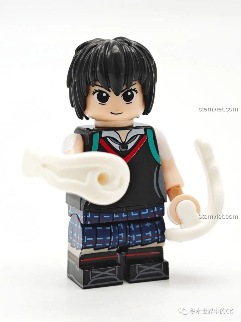 Minifigure Peni Parker từ bộ đồ chơi Người Nhện: Du Hành Vũ Trụ Nhện KT1069, nhân vật nữ cá tính cho bé gái 6 tuổi.