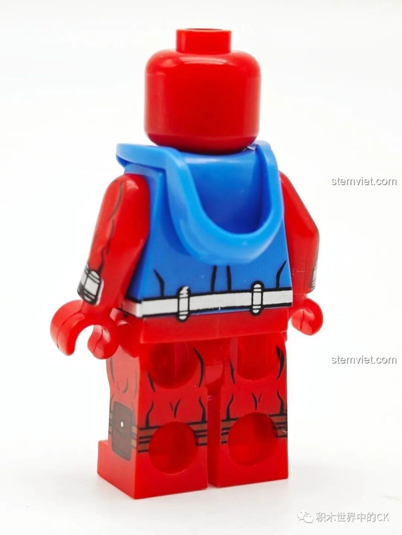 Minifigure Gwen Stacy với phụ kiện ván trượt và mạng nhện trong bộ đồ chơi Người Nhện: Du Hành Vũ Trụ Koruit KT1069, đồ chơi mô hình cho bé gái 6 tuổi.