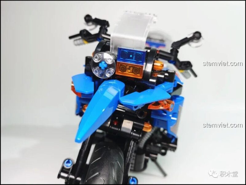 Gương chiếu hậu của bộ lắp ghép Mô tô tuần tra BMW R1200GS Rallye Leier, chi tiết nhỏ nhưng quan trọng, phù hợp bé trai 8 tuổi.