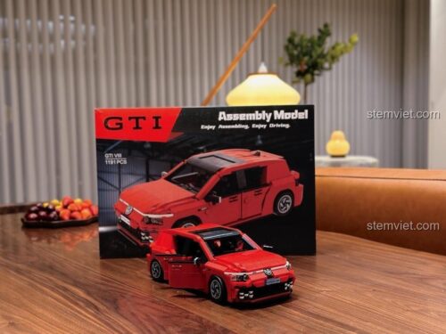 Hộp sản phẩm bộ lắp ráp Volkswagen Golf GTI BR6007 và mô hình xe hơi màu đỏ, chất lượng cao, đáng tiền cho bé trai 6 tuổi.