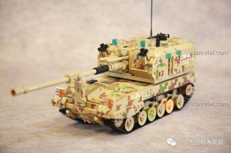 Mô hình Panlos Brick 688008 hoàn chỉnh, sẵn sàng để trưng bày.