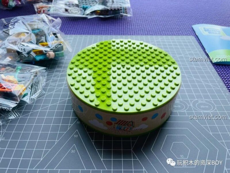 Mặt trên hộp bộ lắp ghép PanlosBrick 656014 Ngôi nhà khinh khí cầu, thiết kế "Creative Music Box", đồ chơi mô hình cho bé gái