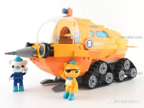 Đồ chơi mô hình Tàu ngầm GUP-S QMAN 3704 với 2 nhân vật Thuyền trưởng Barnacles và Kwazii.
