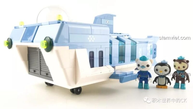 đồ chơi xếp hình Tàu ngầm Gup-S 3705 kèm 3 nhân vật, phù hợp cho con trai.