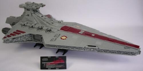 Mô hình Tàu Tuần Dương Tấn Công Lớp Venator Rebrickable MOC-0694, một bộ lắp ghép Star Wars chi tiết cho con trai 14 tuổi trở lên, lựa chọn giá tốt.