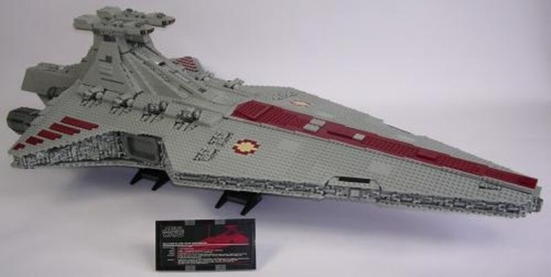 Mô hình Tàu Tuần Dương Tấn Công Lớp Venator Rebrickable MOC-0694, một bộ lắp ghép Star Wars chi tiết cho con trai 14 tuổi trở lên, lựa chọn giá tốt.