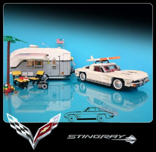 Toàn cảnh bộ lắp ghép Siêu xe Corvette Stingray MOC-22102 và xe cắm trại dã ngoại, một món đồ chơi mô hình Rebrickable dành cho con trai trên 16 tuổi.