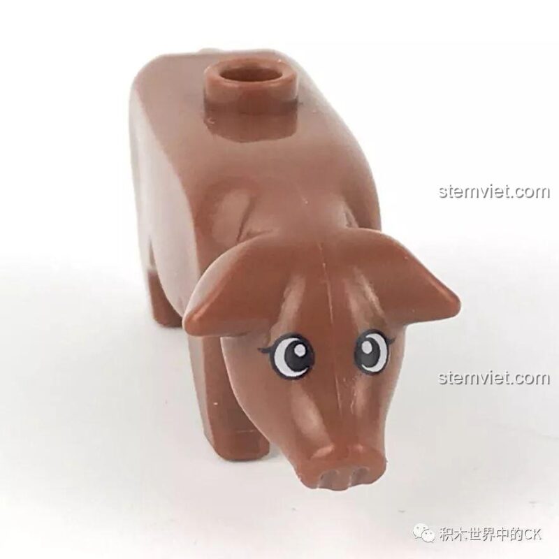 Mô hình heo con từ góc nhìn khác trong bộ xếp hình Sembo 11841.