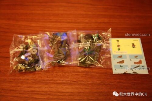 Hộp bộ lắp ghép SEMBO 12668 Xe Jeep quân sự Mỹ, chi tiết cao, phù hợp bé trai 6 tuổi, giá rẻ.