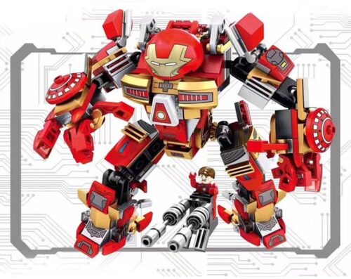 Ảnh chính của bộ lắp ráp Sembo 60001, mô hình Robot Hulkbuster MK16 màu đỏ vàng cực ngầu với minifigure Iron Man đứng cạnh ụ súng.