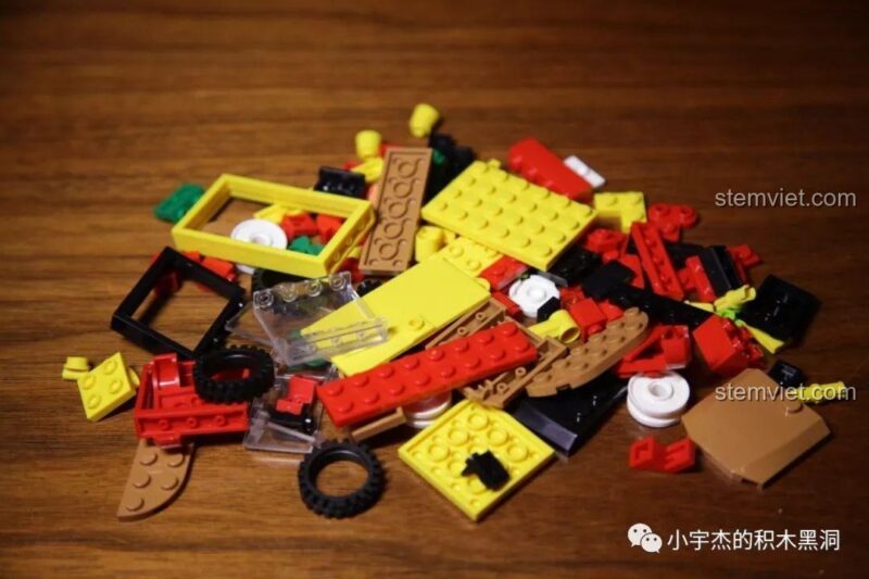 Chi tiết bên hông của bộ lắp ráp Xe bán hamburger Sembo 601206.