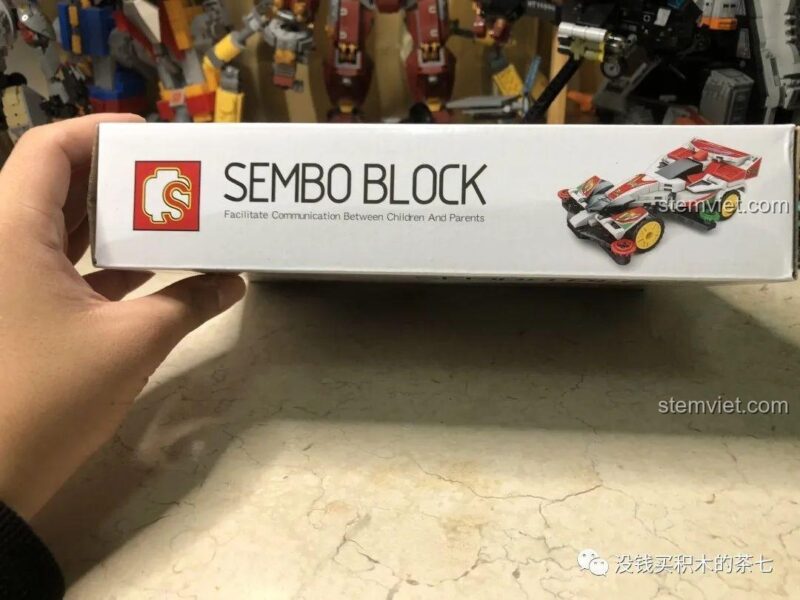 Cận cảnh minifigure nhân vật Tokichi Mikuni trong bộ đồ chơi lắp ghép Sembo 607071.
