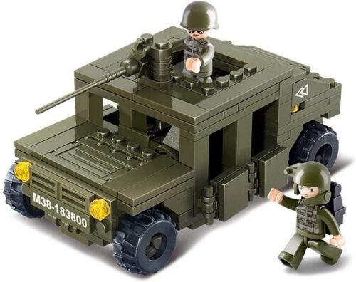 Bộ đồ chơi lắp ráp Sluban M38-B0203 Xe Bọc Thép Quân Sự K-1 Special Force màu xanh lá, có 265 mảnh ghép và 2 minifigure lính, phù hợp cho bé trai 6 tuổi, giá tốt.