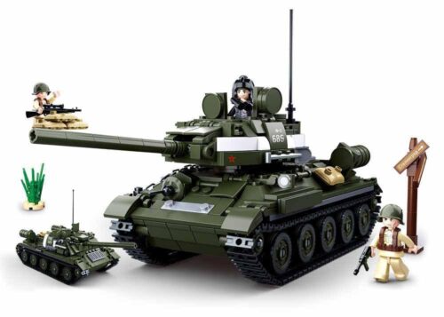 Mô hình quân sự Đức WWII khác từ Sluban, xe bán xích Sd.Kfz. 250 và pháo phòng không.