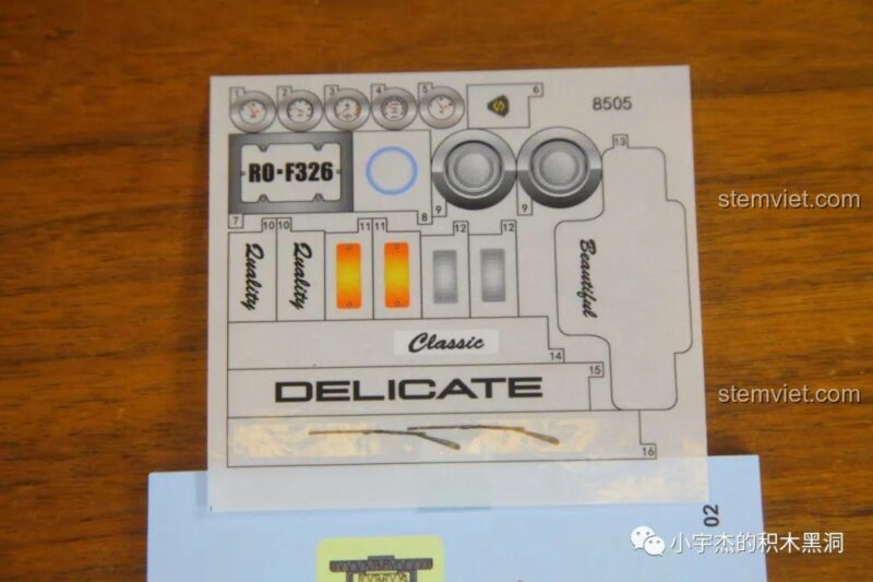 Siêu xe Porsche 911 505, đồ chơi mô hình Porsche 911 với bộ sticker dán trang trí, tăng tính thẩm mỹ