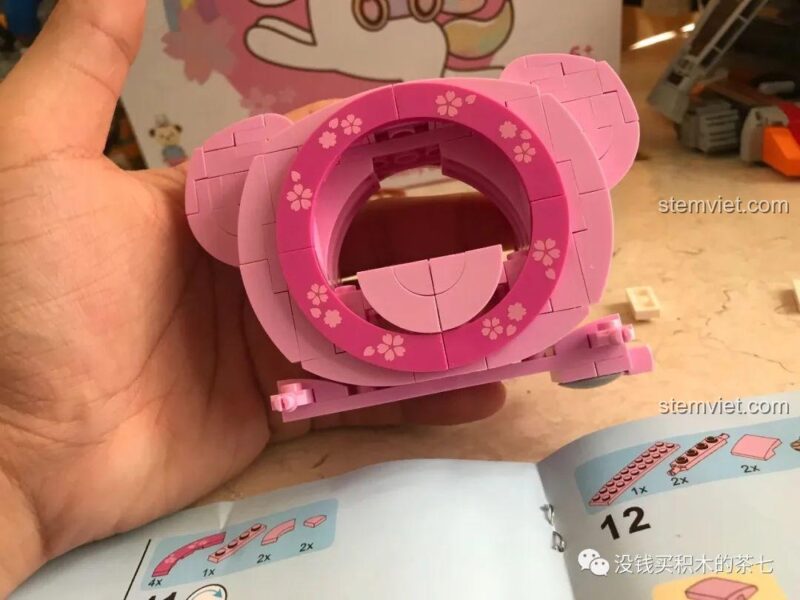 Túi mảnh ghép và sách hướng dẫn lắp ráp minifigure gấu Hoàng Tử Wekki 516001.