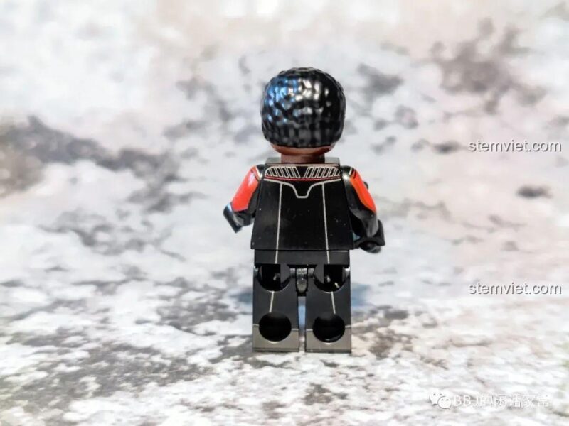 Mặt sau minifigure Greef Karga WM2212, bộ lắp ghép nhân vật Star Wars, đồ chơi xếp hình cho bé trai, giá tiết kiệm