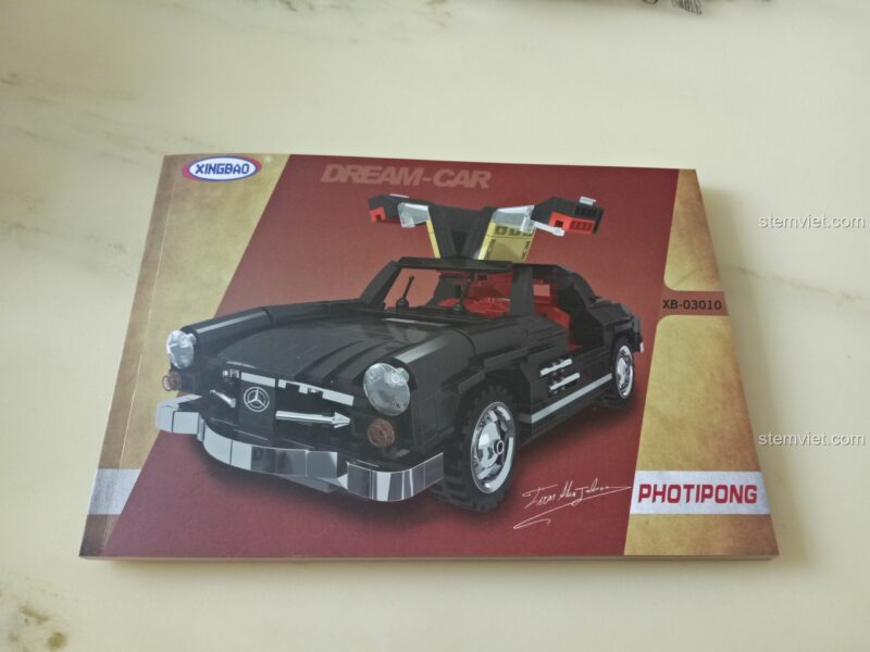 Sách hướng dẫn lắp ráp chi tiết của bộ đồ chơi mô hình Xe Cổ Mercedes Benz 300SL Xingbao.