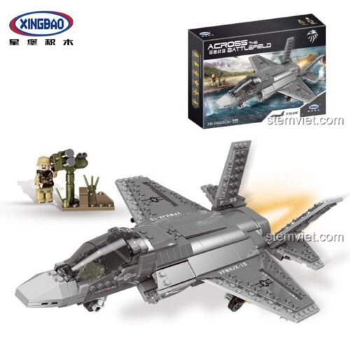 Mô hình Tiêm kích tàng hình F-35 XB06026 với buồng lái và các cánh tà đang mở, cho thấy các khớp nối linh hoạt của sản phẩm.