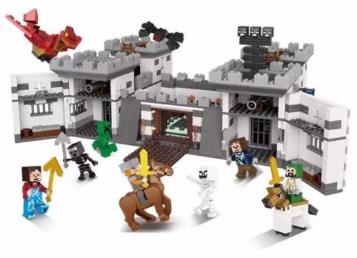 Mô hình Lâu Đài Thánh Chiến Minecraft XINGBAO XB-09005 với 1627 mảnh ghép, đồ chơi xếp hình cho bé trai 8 tuổi.