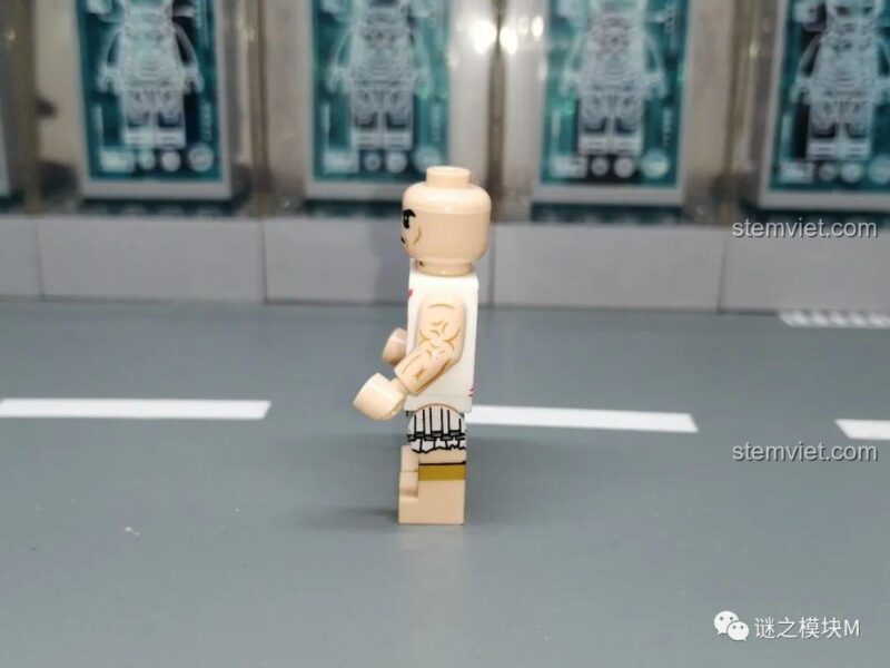 Chi tiết in tay của minifigure Lính bộ binh nặng Hy Lạp.