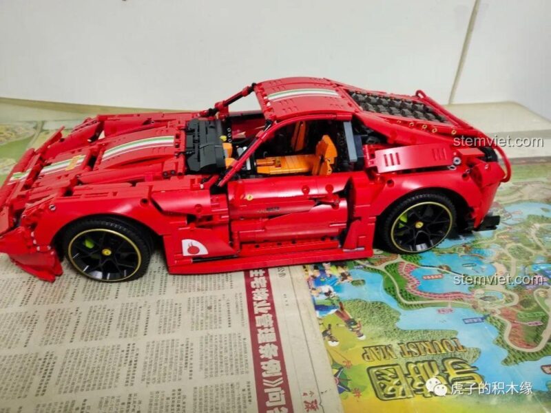 Ferrari F12 18K K100 từ phía sau