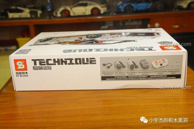 Mặt sau hộp bộ lắp ghép Nissan GTR CaDA 8882, hiển thị các bộ phận RC cần mua thêm, đồ chơi mô hình xe GTR