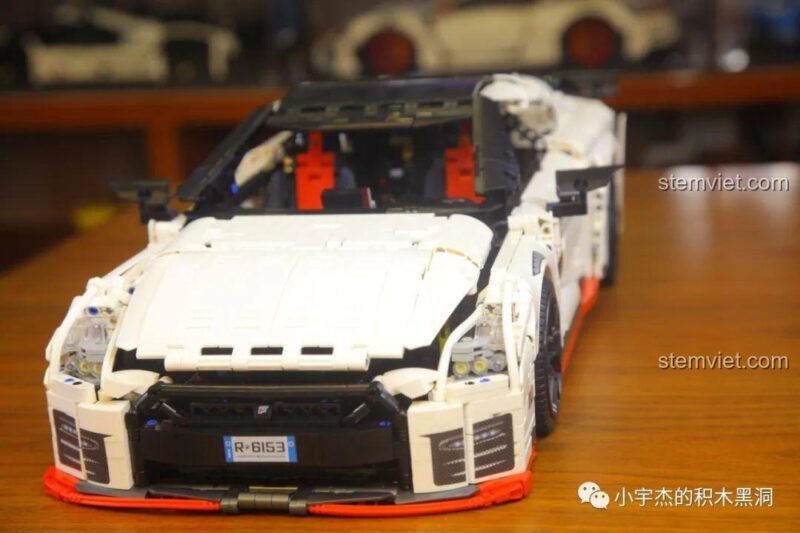 Nắp capo phía trước của mô hình Nissan GTR CaDA 8882 không thể mở, đồ chơi lắp ráp siêu xe GTR
