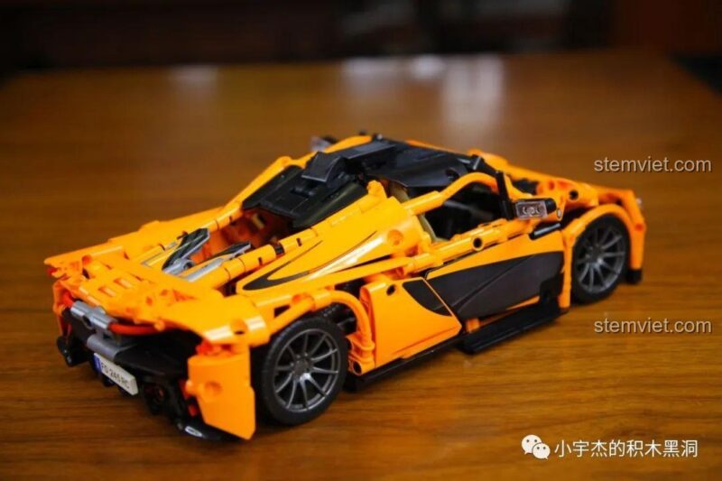 Cửa cắt kéo của mô hình McLaren P1 Cada SY 8602, đồ chơi mô hình siêu xe P1, thiết kế mở độc đáo.