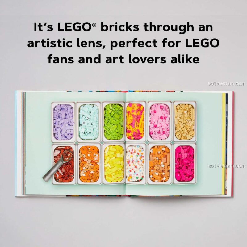 Sách LEGO Still Life của Chronicle ISBN9781452179629, trang sách hiển thị gạch LEGO® biến thành vật thể hàng ngày như cà phê và ngũ cốc, khơi gợi sáng tạo.