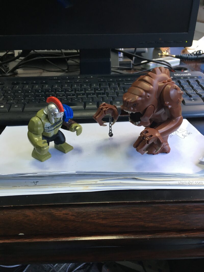 Vũ khí đi kèm bộ lắp ghép Hulk Đấu Sĩ Decool 0281