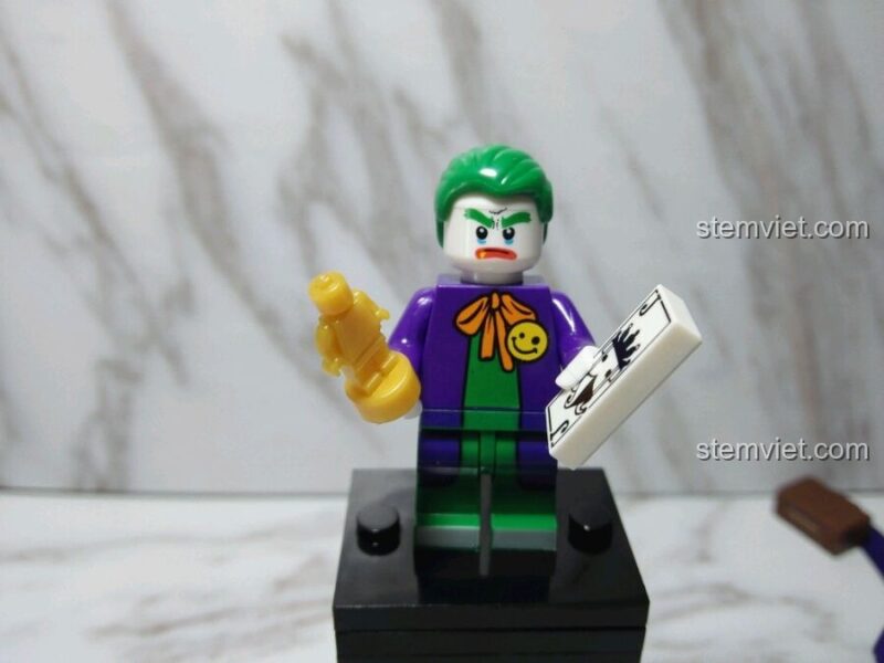 Ảnh render chính thức của minifigure Joker Oscar Decool 0291, chất lượng cao, giá tốt.