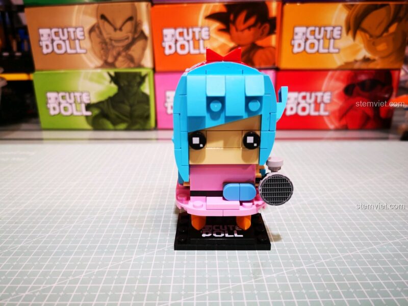 Lắp ráp phần tóc màu xanh lơ của mô hình Bulma 6826.