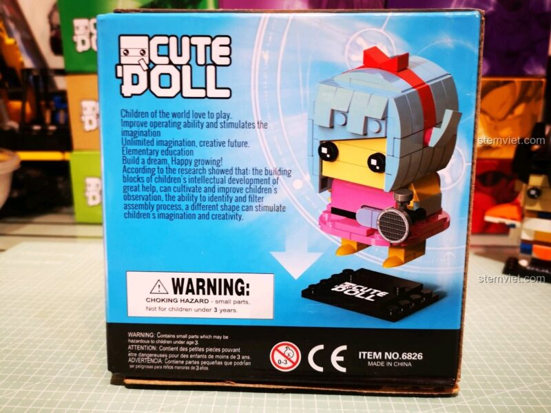 Cạnh bên hộp đồ chơi Decool 6826 Bulma.