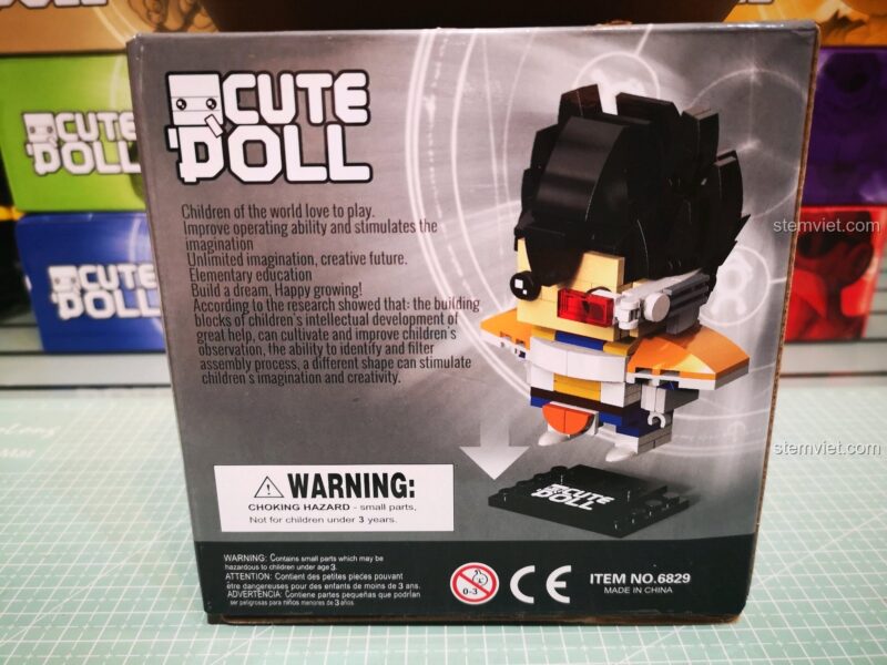 Mặt sau hộp đồ chơi lắp ghép Decool 6829 Hoàng tử Saiyan Vegeta, mô tả các lợi ích giáo dục của sản phẩm.