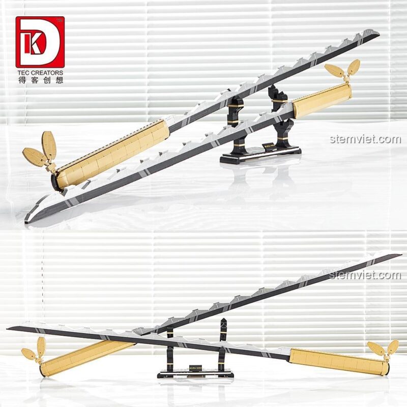 Hai góc nhìn chi tiết của đồ chơi mô hình Song kiếm của Trụ cột Thú 1513, thể hiện các chi tiết răng cưa trên lưỡi kiếm.