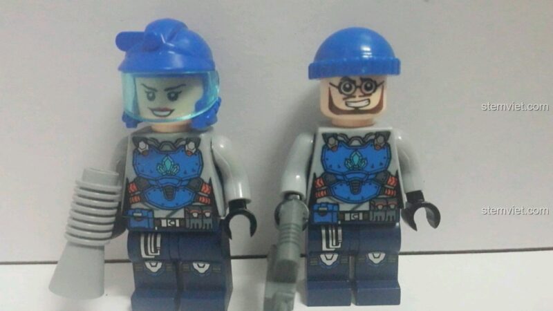 Hai minifigure Xiu và Aida của bộ lắp ghép Enlighten 2402 Xe Ủi Đá Đội Tinh Thạch, đồ chơi lắp ráp Keeppley 2402, cho bé trai 6 tuổi, ưu đãi tốt