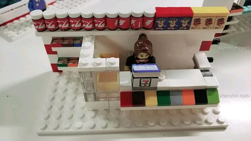 Bộ xếp hình Cửa hàng, máy pha chế đồ uống, đồ chơi lắp ghép cho bé 6 tuổi, chất lượng tốt.
