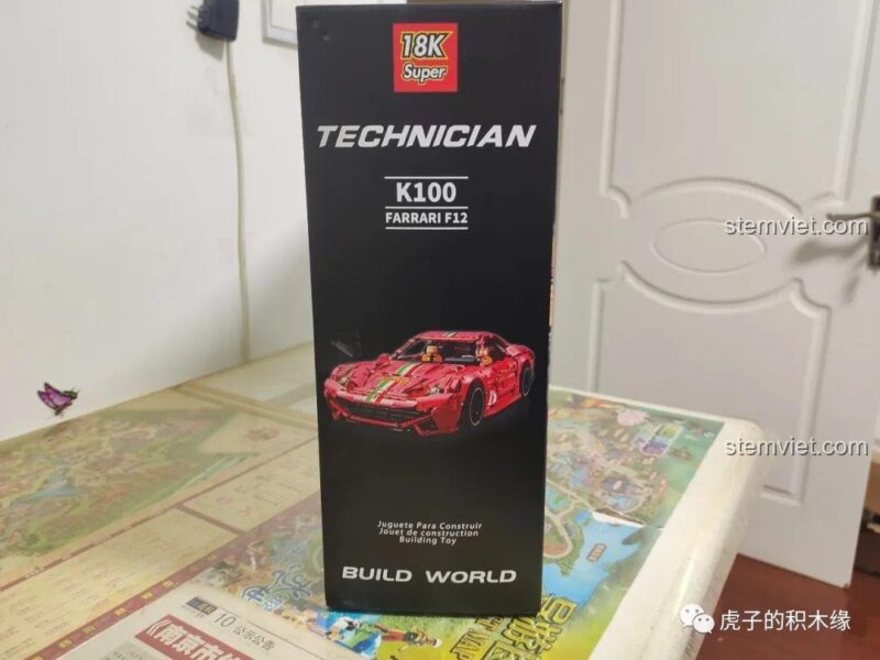 Ferrari F12 18K K100 với bộ sticker