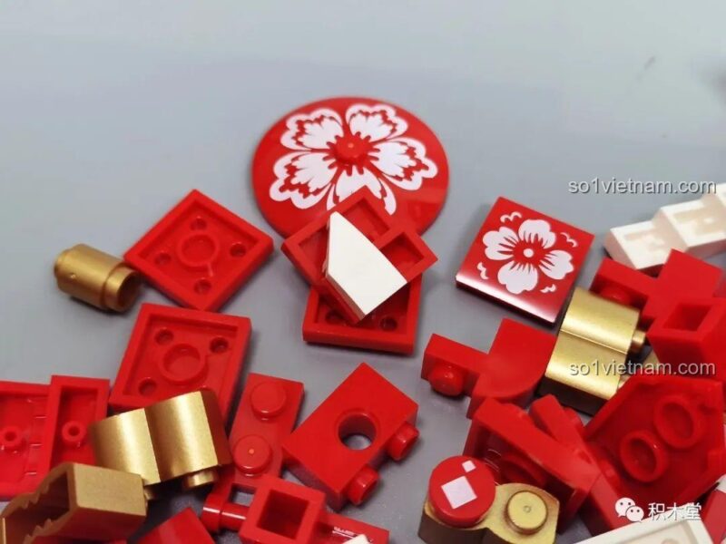 Mô hình Thỏ Đỏ May Mắn G2301 Gobricks hoàn thiện từ phía sau